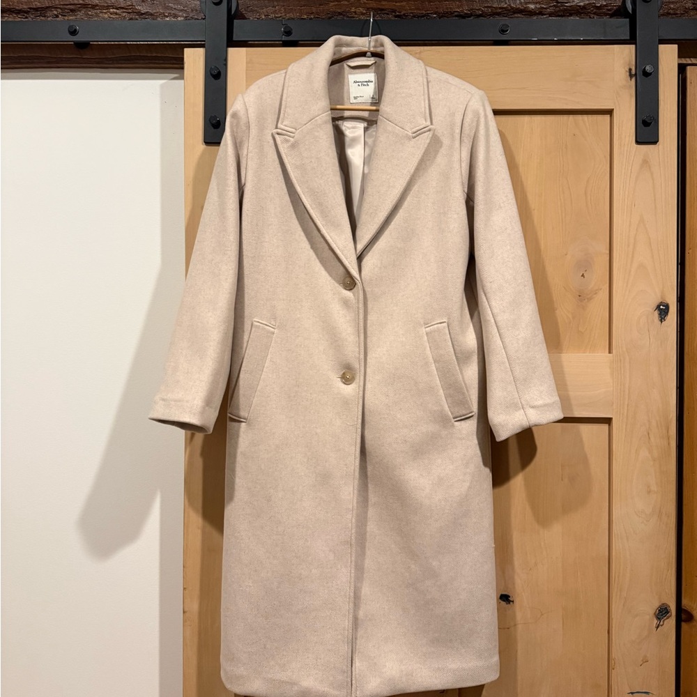 Abercrombie & Fitch Tan Trench Coat